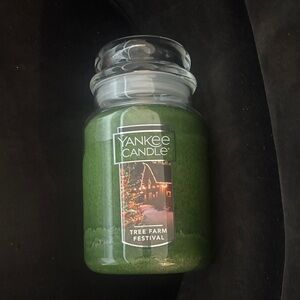 Yankee Candle Tree Farm Festival in Deep Green